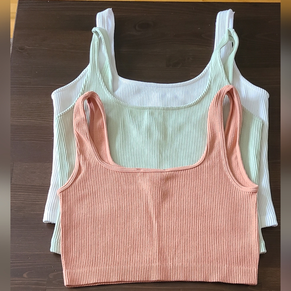 Bundle of 3 Cropped Tank Top